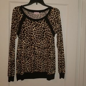 Womens cheetah print long sleeve shirt